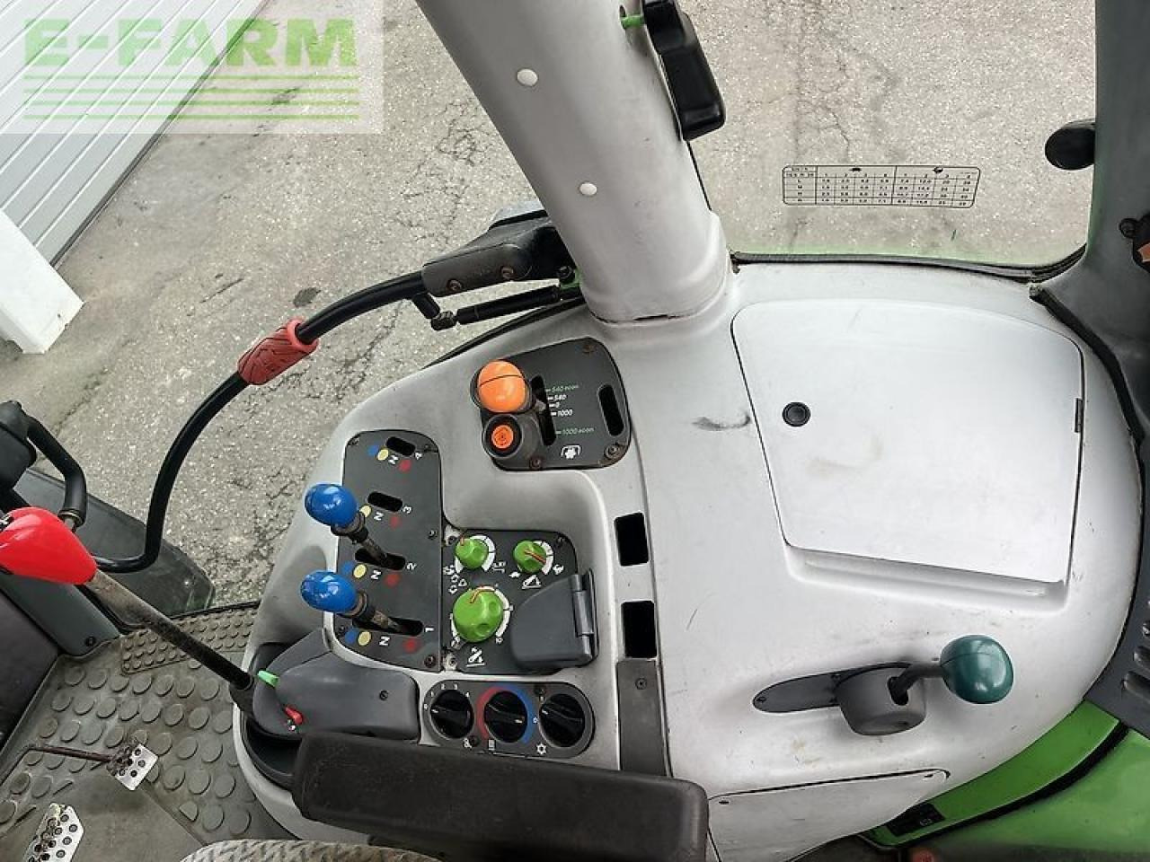Tracteur agricole Deutz-Fahr agrotron 85: photos 8