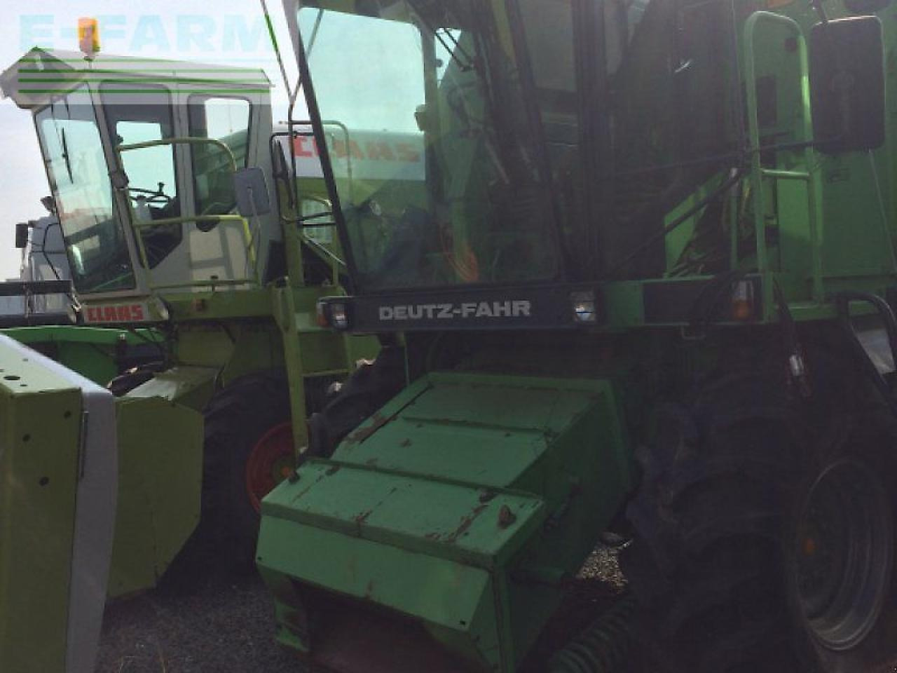 Deutz-Fahr m 35.40 - Moissonneuse-batteuse: photos 2 Deutz-Fahr m 35.40 - Moissonneuse-batteuse: photos 2