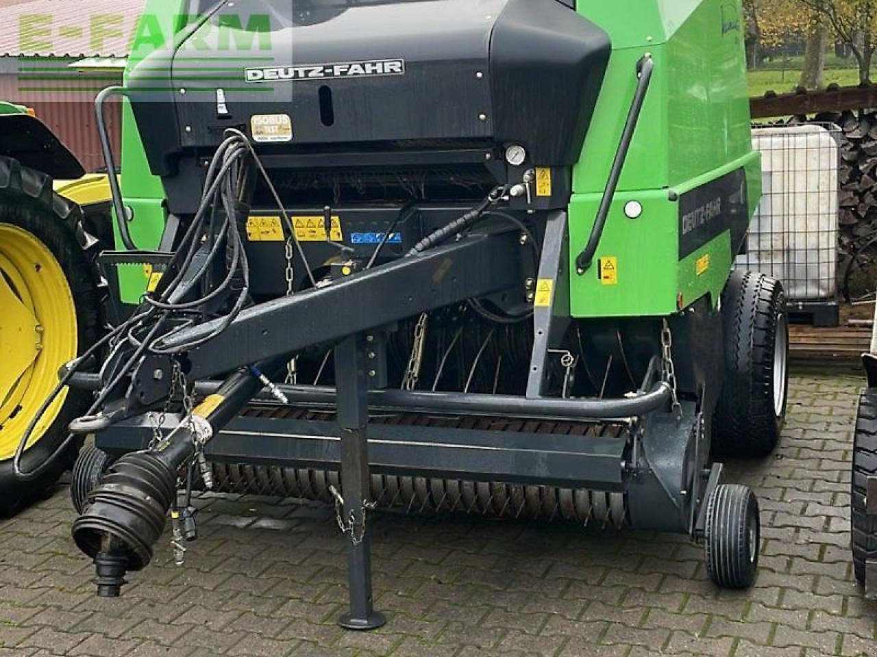 Deutz-Fahr vari master 590 - Presse à balles cubiques: photos 4 Deutz-Fahr vari master 590 - Presse à balles cubiques: photos 4