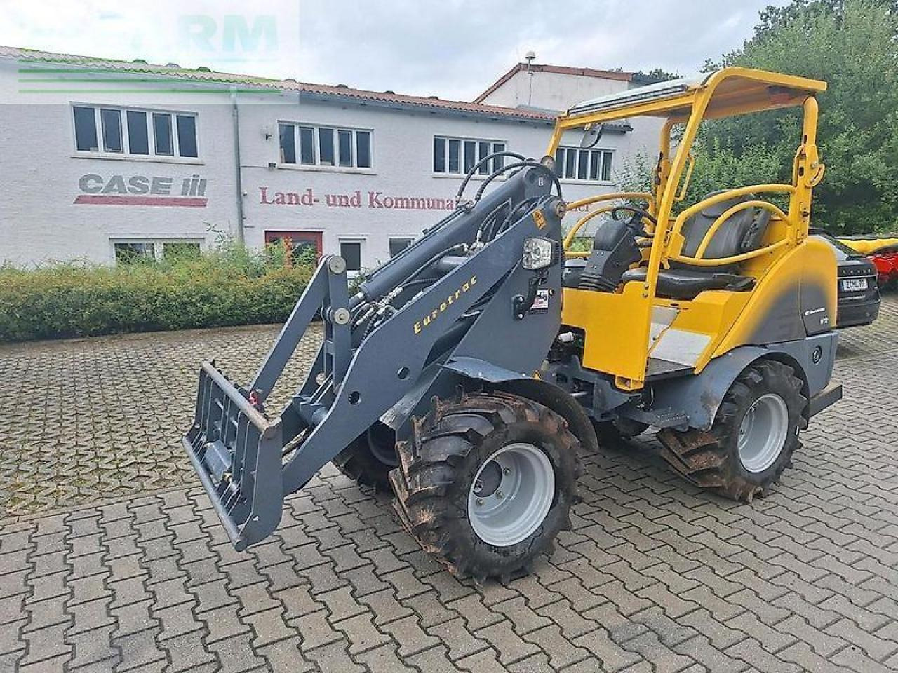 Eurotrac w12s-2 hoflader radlader lader euroaufnahme 820/w12s - Mini pelle: photos 1 Eurotrac w12s-2 hoflader radlader lader euroaufnahme 820/w12s - Mini pelle: photos 1