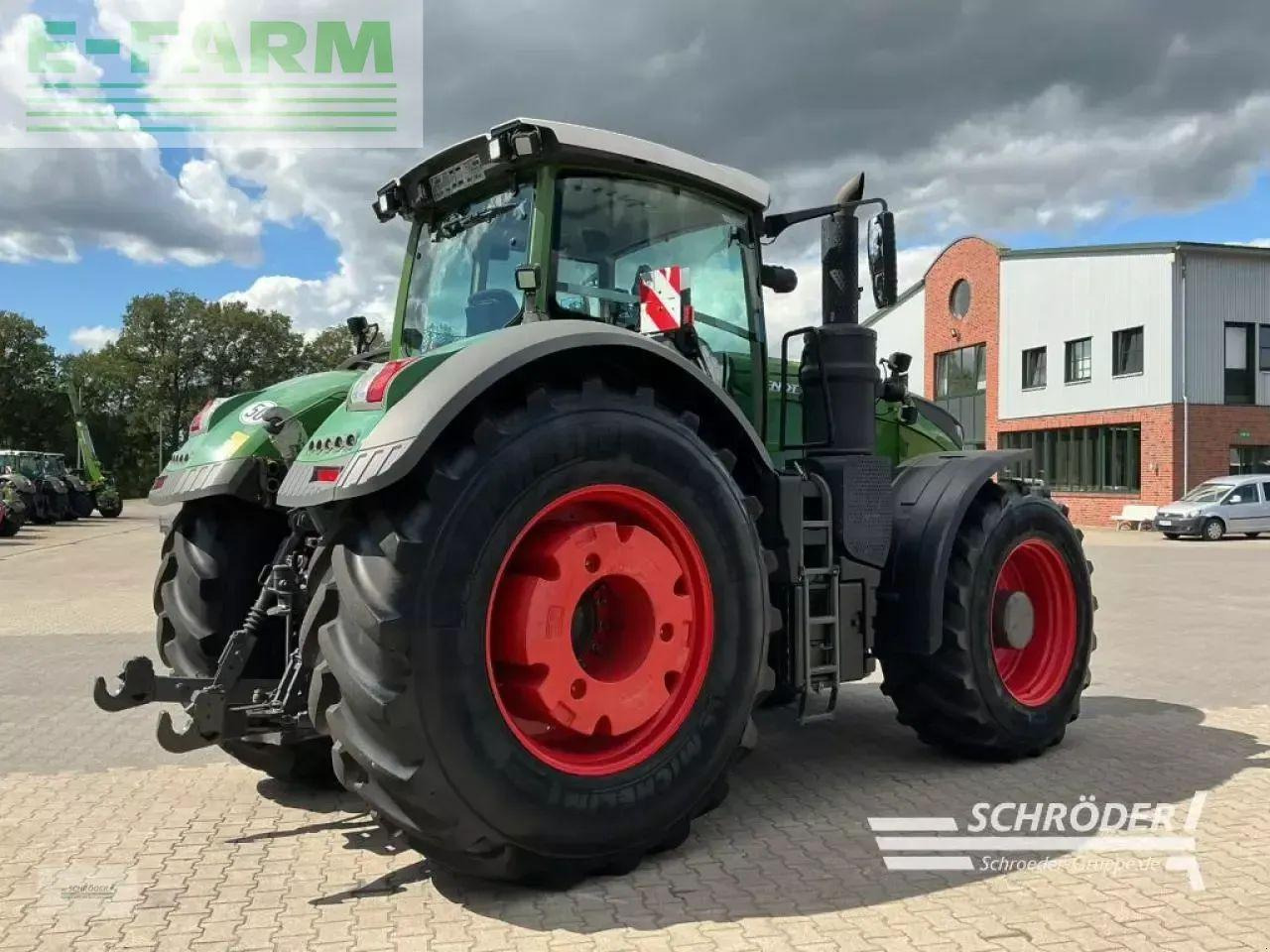 Fendt 1050 vario s4 profi plus ProfiPlus - Tracteur agricole: photos 5 Fendt 1050 vario s4 profi plus ProfiPlus - Tracteur agricole: photos 5
