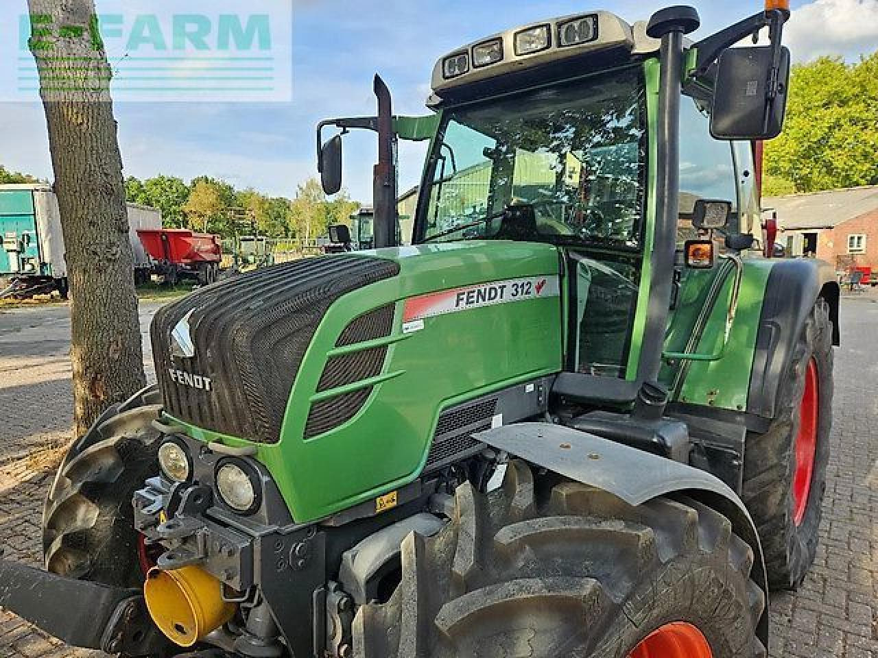 Fendt 312 vario ( 310 311 313 ) - Tracteur agricole: photos 3 Fendt 312 vario ( 310 311 313 ) - Tracteur agricole: photos 3