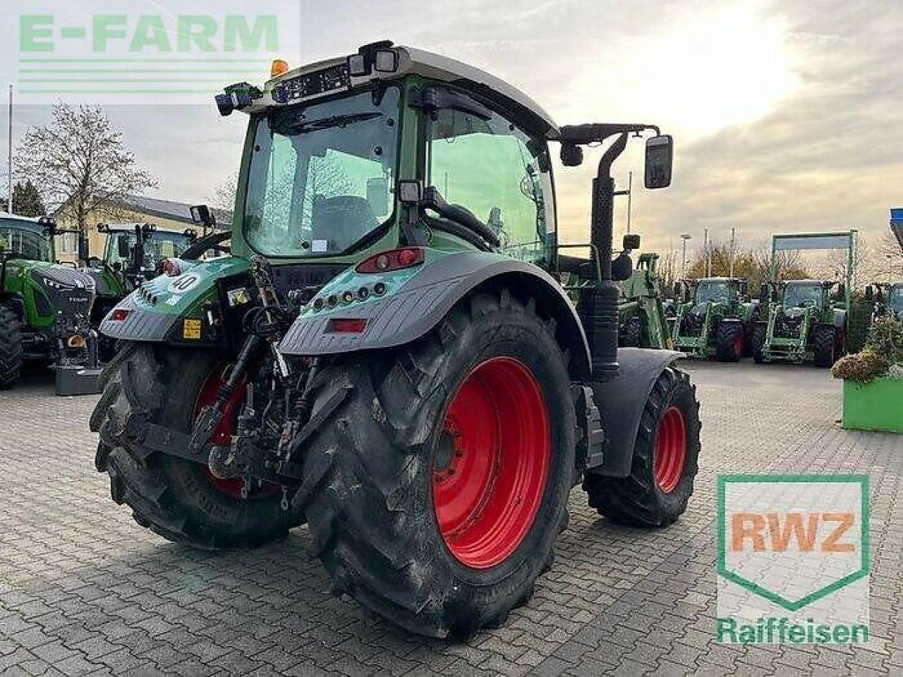 Fendt 313 s4 profi mit frontlader - Tracteur agricole: photos 5 Fendt 313 s4 profi mit frontlader - Tracteur agricole: photos 5