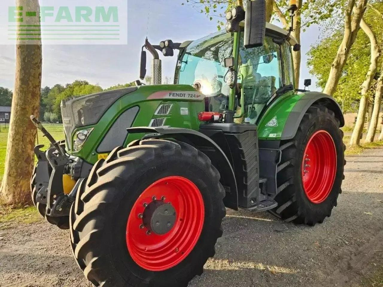 Fendt 724 s4 profi plus design line edition 718 720 722 very complete - Tracteur agricole: photos 1 Fendt 724 s4 profi plus design line edition 718 720 722 very complete - Tracteur agricole: photos 1