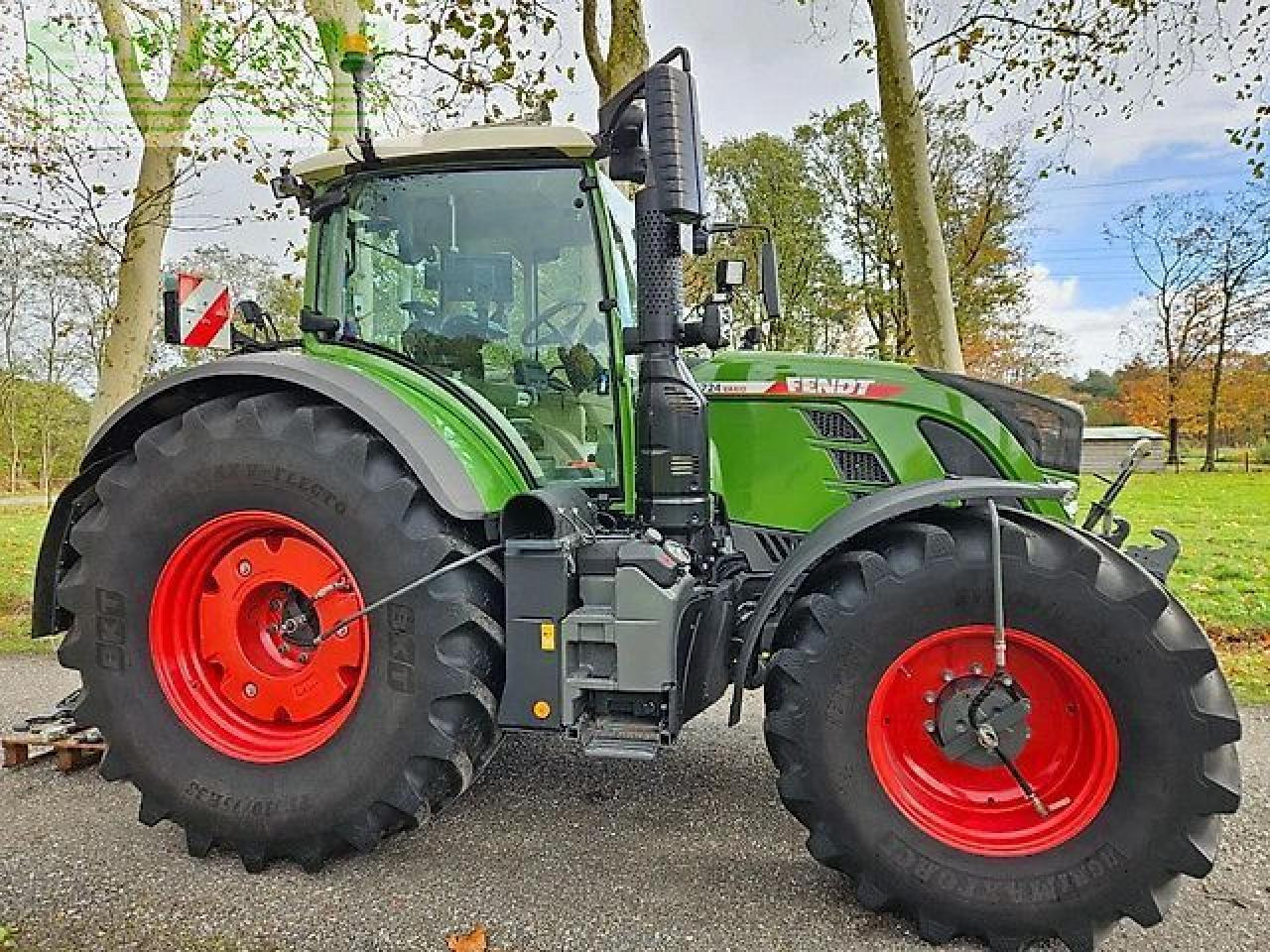 Fendt 724 vario 724 gen6 power plus reifendrucksystem rtk ( 718 720 722 ) - Tracteur agricole: photos 4 Fendt 724 vario 724 gen6 power plus reifendrucksystem rtk ( 718 720 722 ) - Tracteur agricole: photos 4