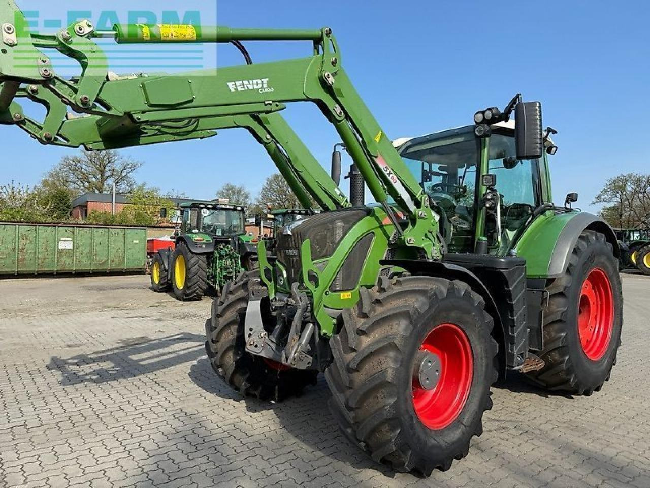 Fendt 724 vario - Tracteur agricole: photos 1 Fendt 724 vario - Tracteur agricole: photos 1
