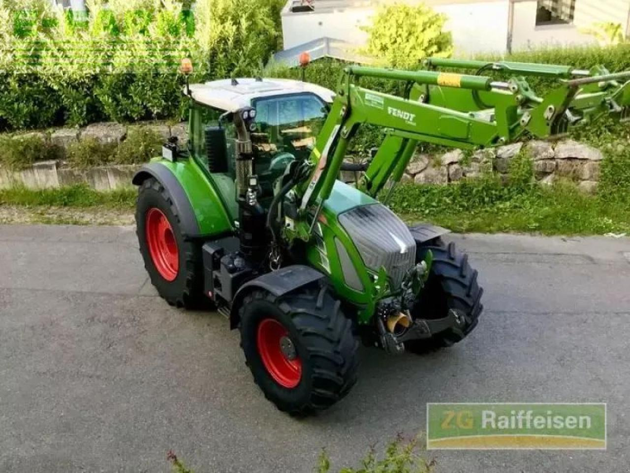 Fendt 724 vario gebr. allradsc - Tracteur agricole: photos 1 Fendt 724 vario gebr. allradsc - Tracteur agricole: photos 1