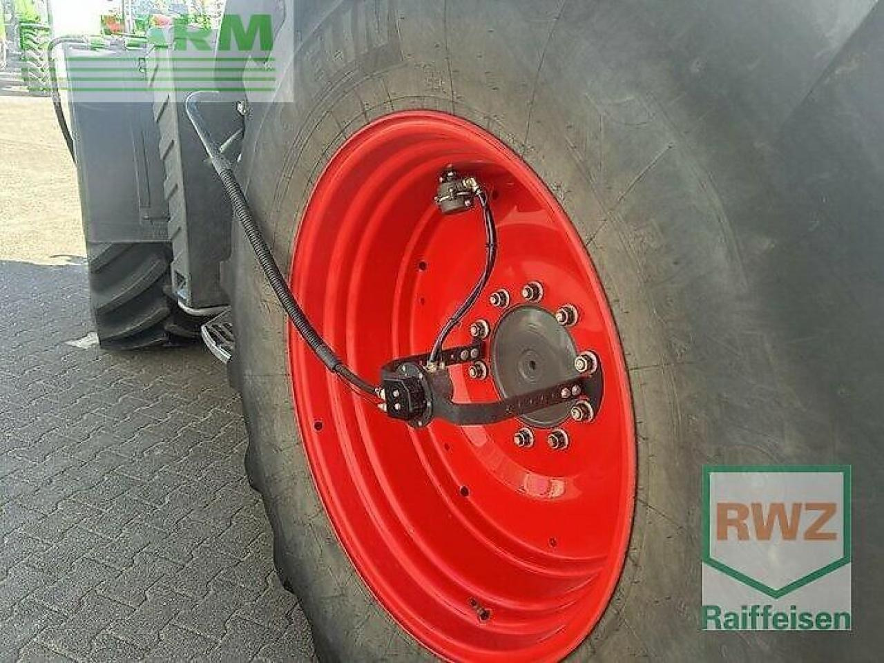 Fendt 724 vario gen6 profiplus ptg ProfiPlus - Tracteur agricole: photos 3 Fendt 724 vario gen6 profiplus ptg ProfiPlus - Tracteur agricole: photos 3