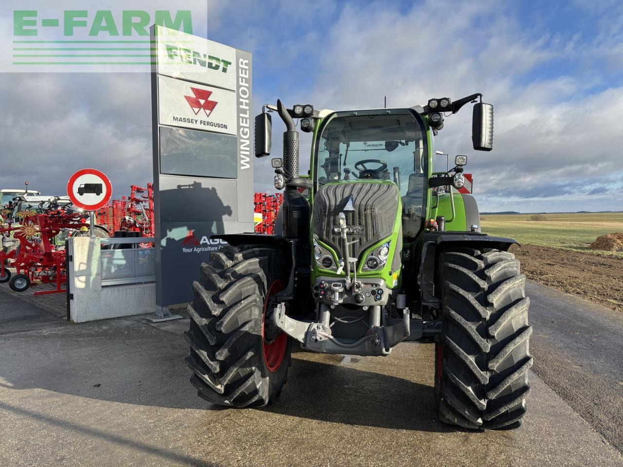 Fendt 724 vario profi+ ProfiPlus - Tracteur agricole: photos 1 Fendt 724 vario profi+ ProfiPlus - Tracteur agricole: photos 1