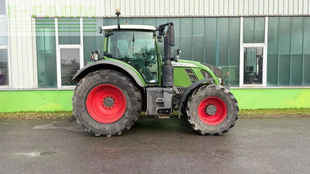 Fendt 724 vario s4 - Tracteur agricole: photos 3 Fendt 724 vario s4 - Tracteur agricole: photos 3