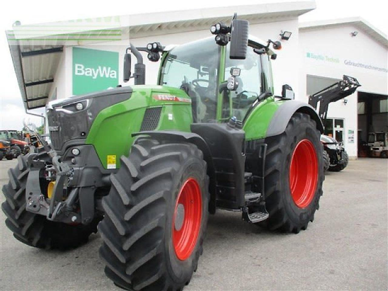 Fendt 728 vario gen7 profi plus ProfiPlus - Tracteur agricole: photos 1 Fendt 728 vario gen7 profi plus ProfiPlus - Tracteur agricole: photos 1