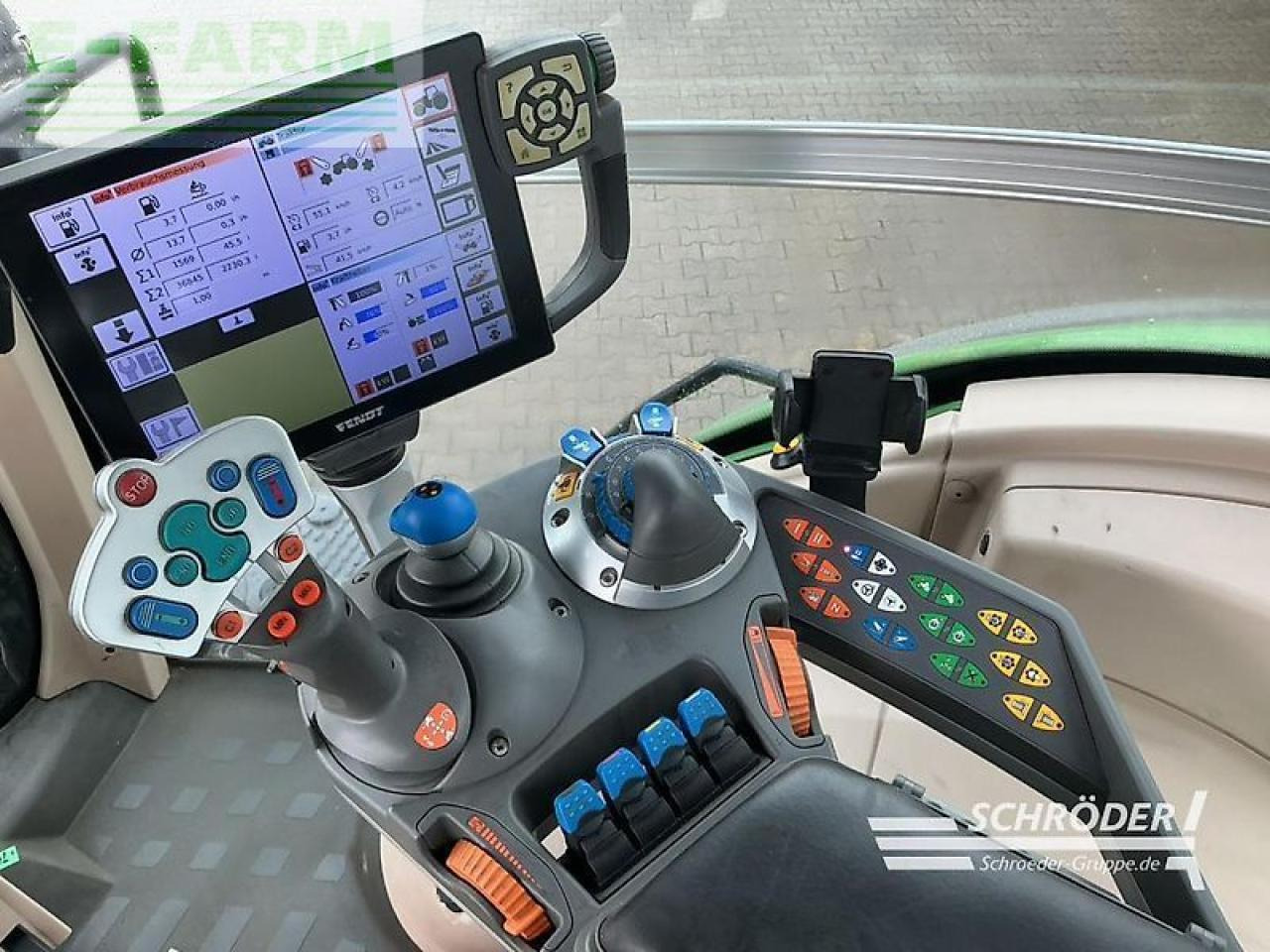 Fendt 828 s4 profi plus - Tracteur agricole: photos 4 Fendt 828 s4 profi plus - Tracteur agricole: photos 4