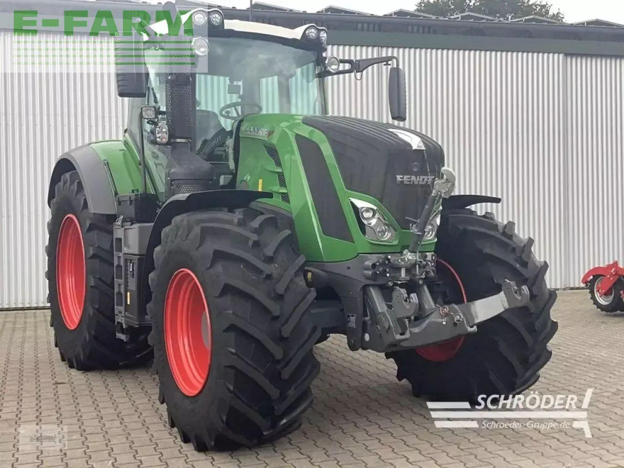 Fendt 828 s4 profi plus - Tracteur agricole: photos 2 Fendt 828 s4 profi plus - Tracteur agricole: photos 2
