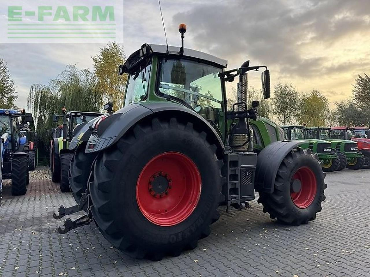 Fendt 828 vario profi+ plus nature green / wom / gps navi rtk trimble / tms ProfiPlus - Tracteur agricole: photos 5 Fendt 828 vario profi+ plus nature green / wom / gps navi rtk trimble / tms ProfiPlus - Tracteur agricole: photos 5