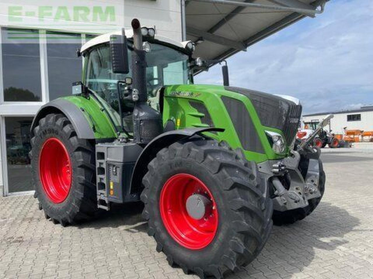 Fendt 828 vario profiplus ProfiPlus - Tracteur agricole: photos 1 Fendt 828 vario profiplus ProfiPlus - Tracteur agricole: photos 1