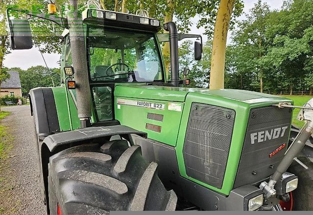 Fendt favorit 822 turboshift ( 816 818 824 ) - Tracteur agricole: photos 5 Fendt favorit 822 turboshift ( 816 818 824 ) - Tracteur agricole: photos 5