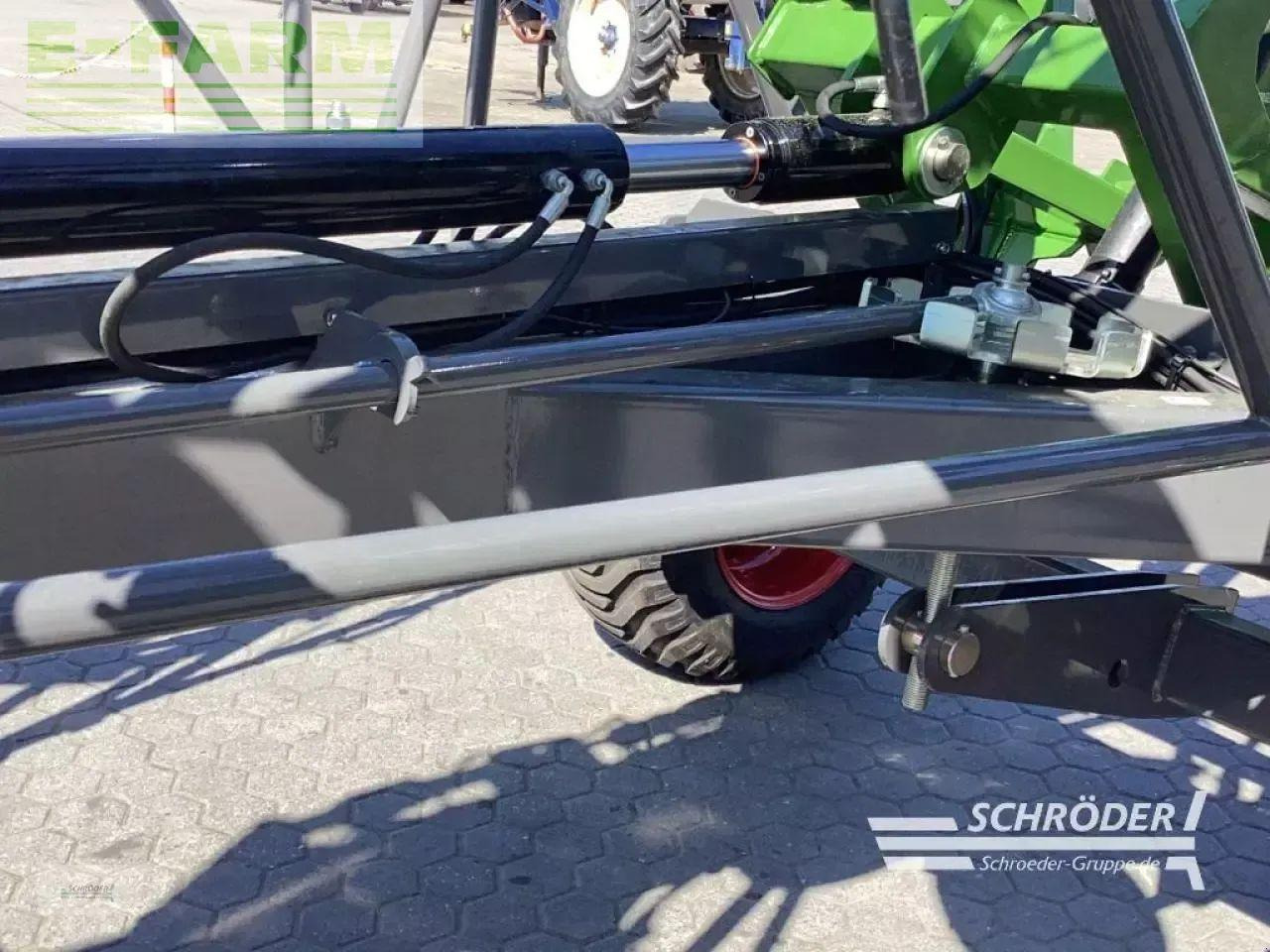 Faneuse Fendt lotus 1250 t: photos 7