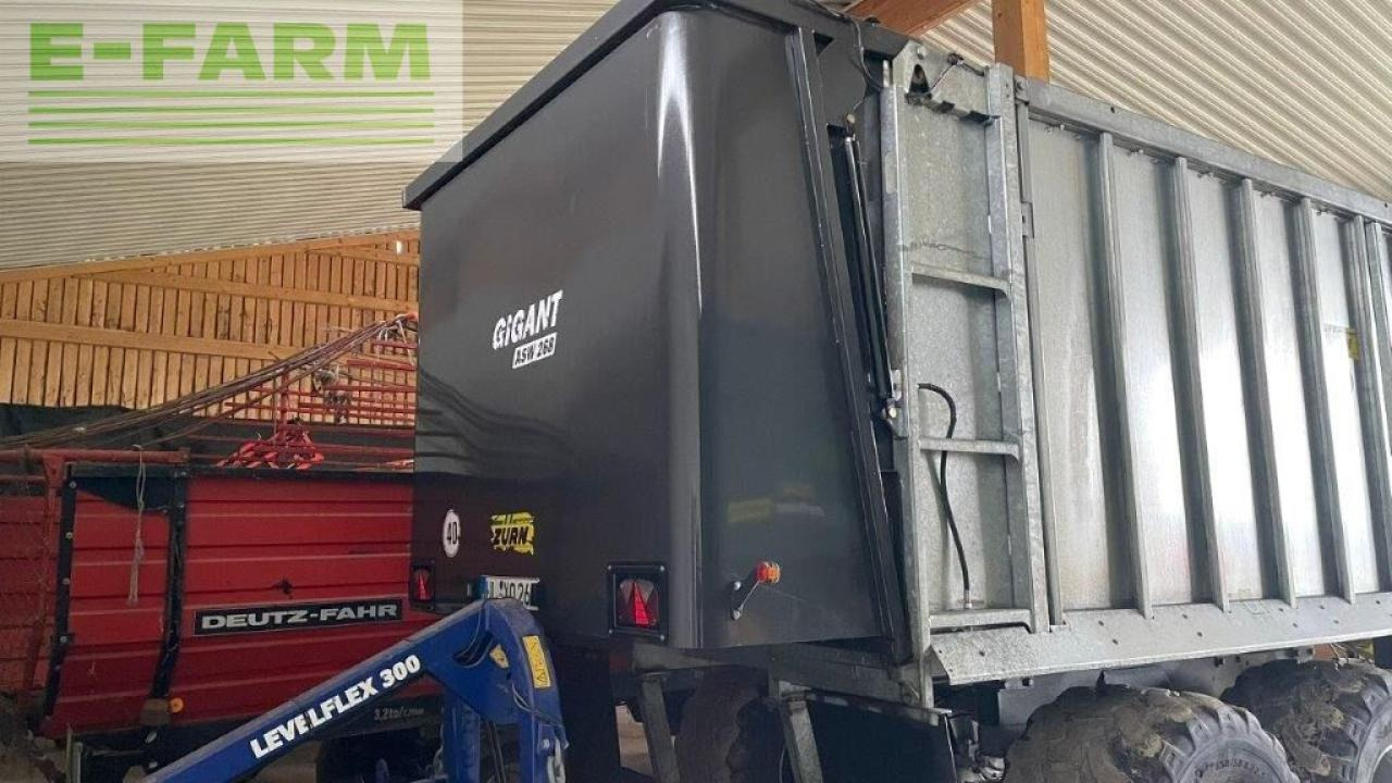 Fliegl gigant asw 268 netto 32000 € - Benne agricole: photos 3 Fliegl gigant asw 268 netto 32000 € - Benne agricole: photos 3