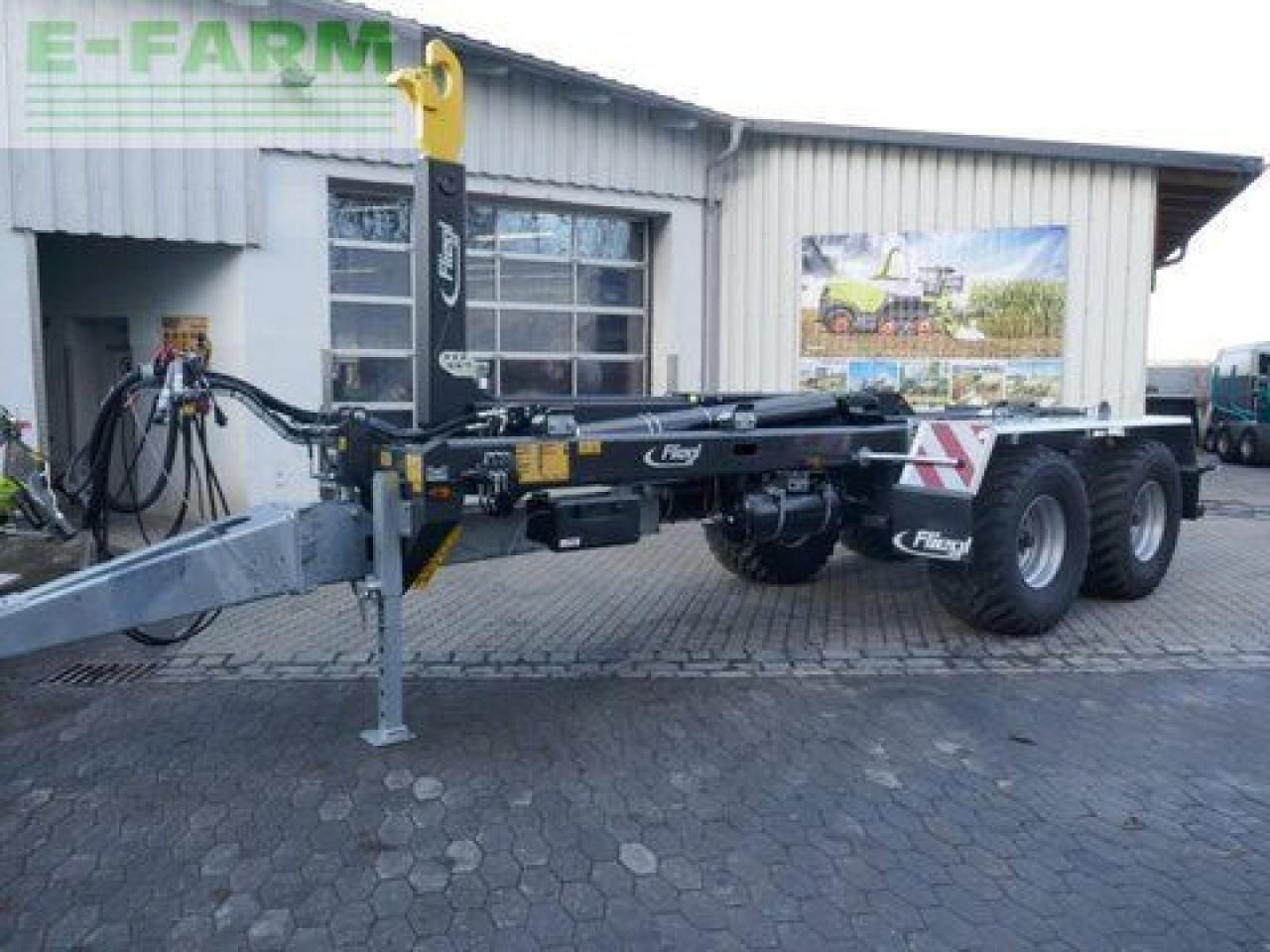 Fliegl hkl 22 - tandem abrollkipper - Remorque ampliroll/ Multibenne: photos 1 Fliegl hkl 22 - tandem abrollkipper - Remorque ampliroll/ Multibenne: photos 1