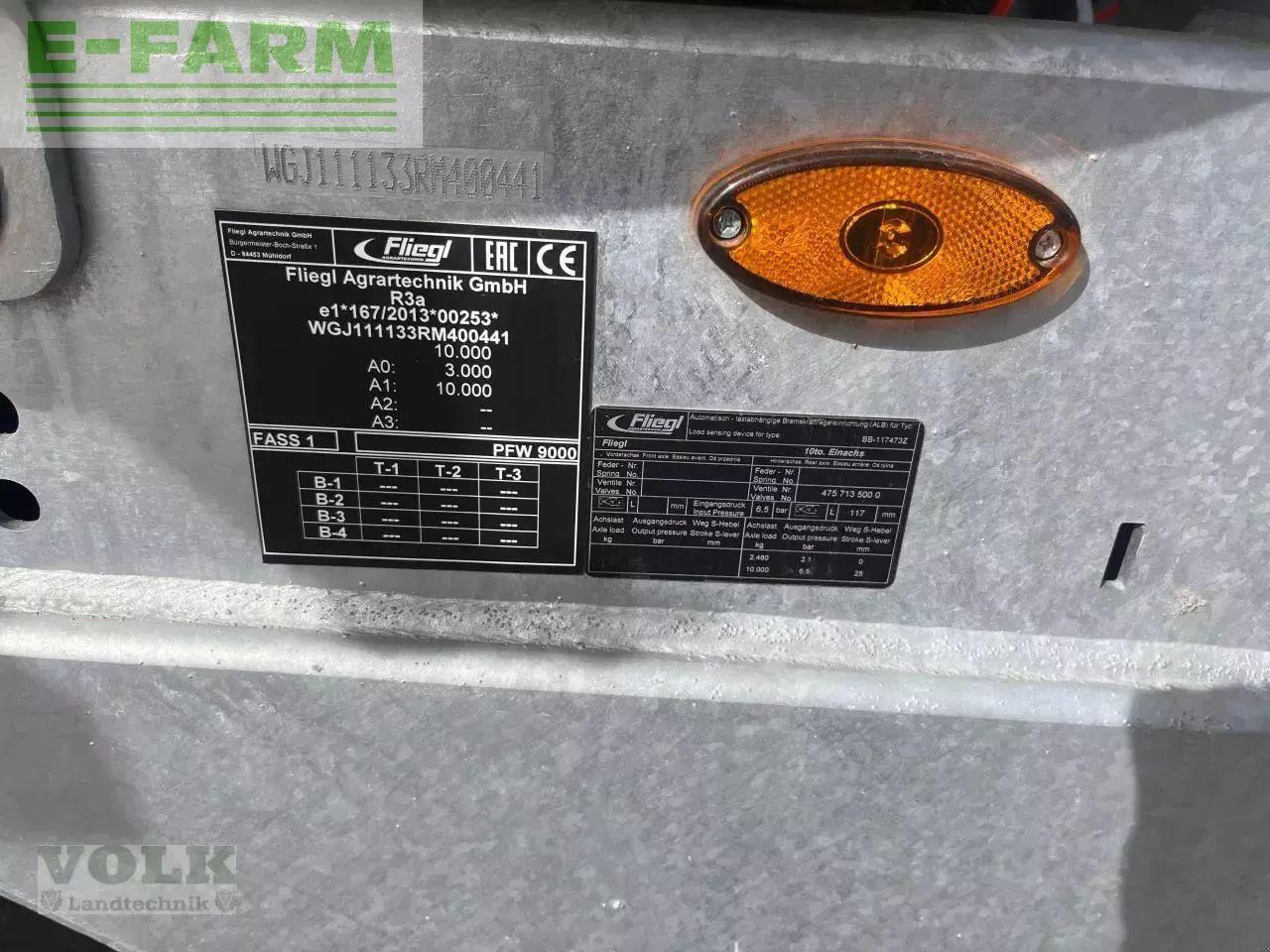 Fliegl pfw 9000 poly line einachs - Pulvé automoteur: photos 3 Fliegl pfw 9000 poly line einachs - Pulvé automoteur: photos 3
