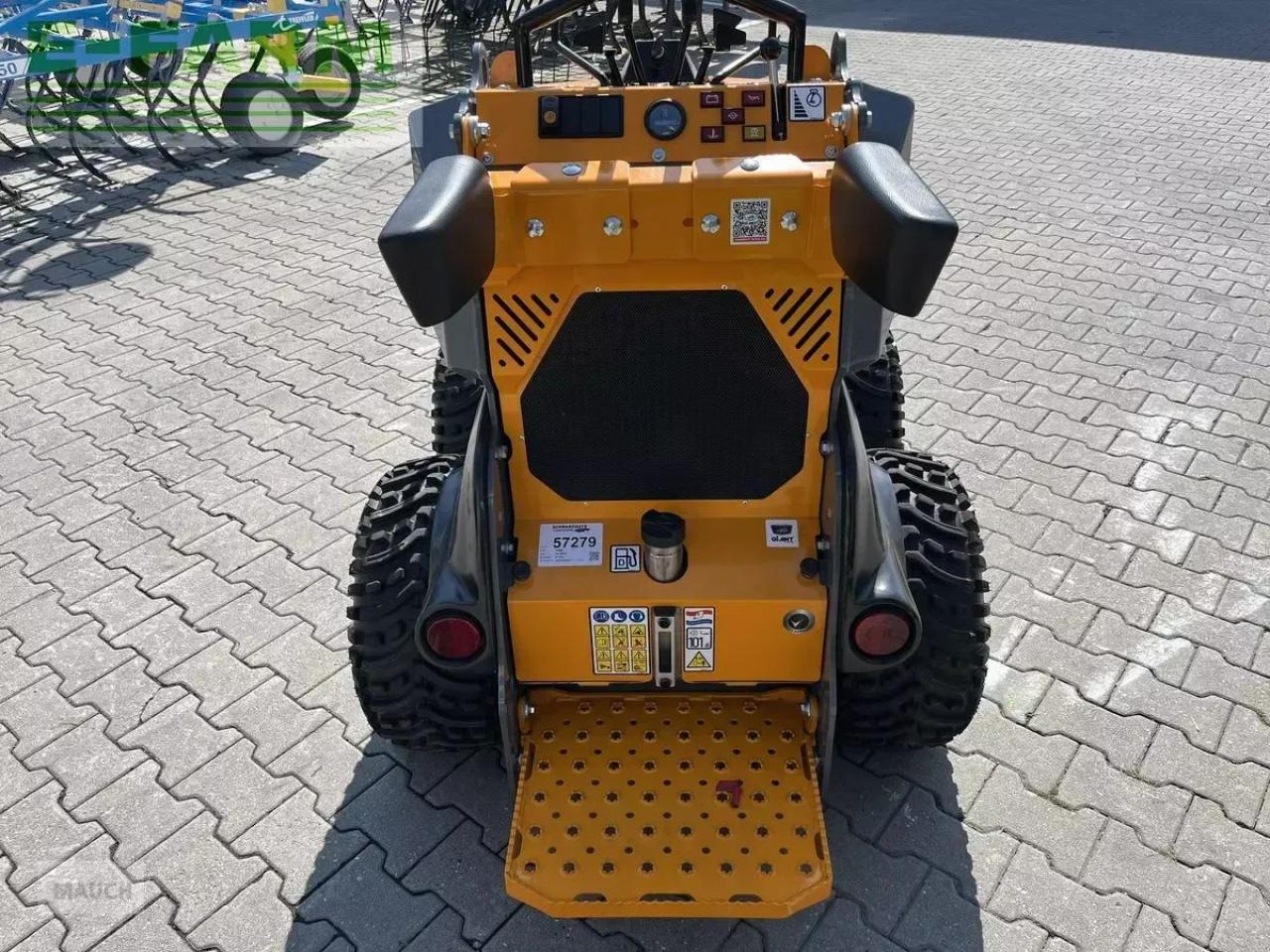 Giant sk 202d neuwertig inkl. schaufel & pg - Chargeuse sur pneus: photos 4 Giant sk 202d neuwertig inkl. schaufel & pg - Chargeuse sur pneus: photos 4