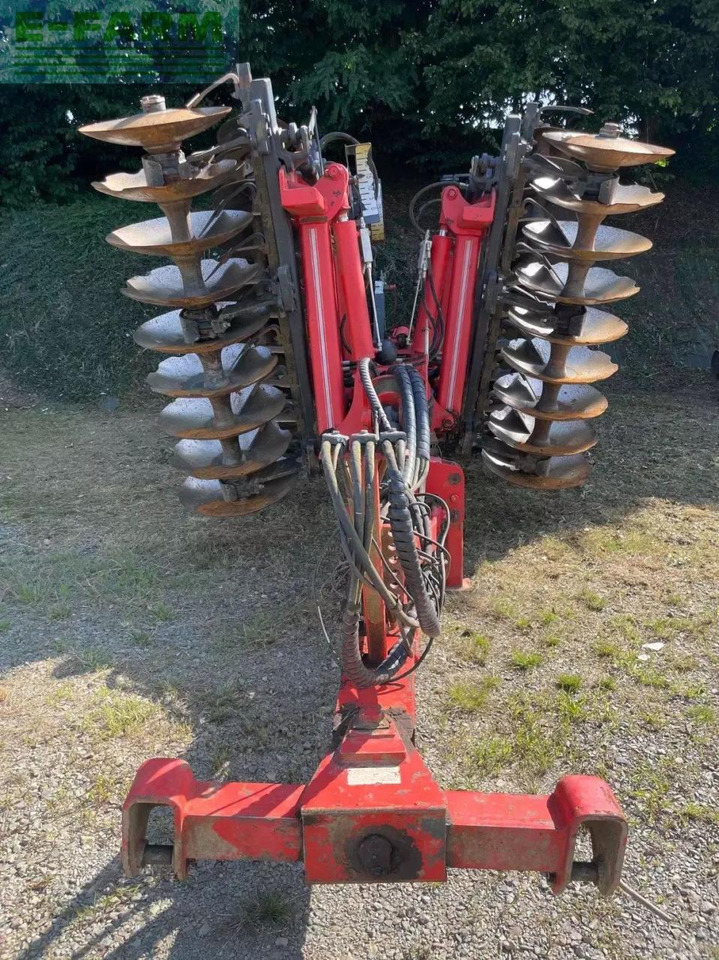 Gregoire Besson acero x - Cover crop: photos 4 Gregoire Besson acero x - Cover crop: photos 4