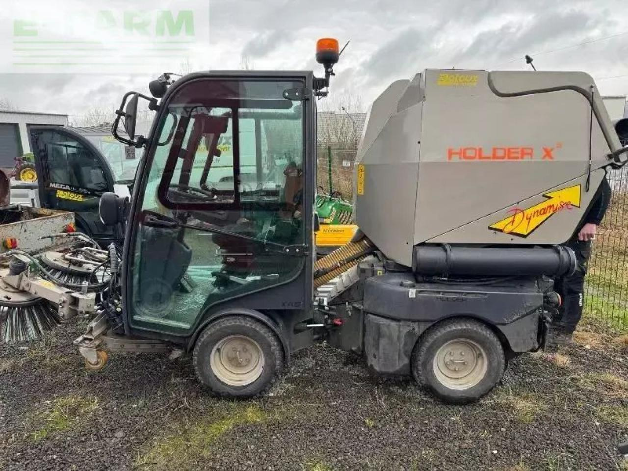 Tracteur agricole Holder x45i: photos 7 Tracteur agricole Holder x45i: photos 7