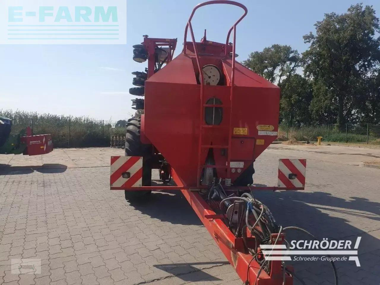 Horsch maestro 12 rc - Semoir monograine: photos 4 Horsch maestro 12 rc - Semoir monograine: photos 4