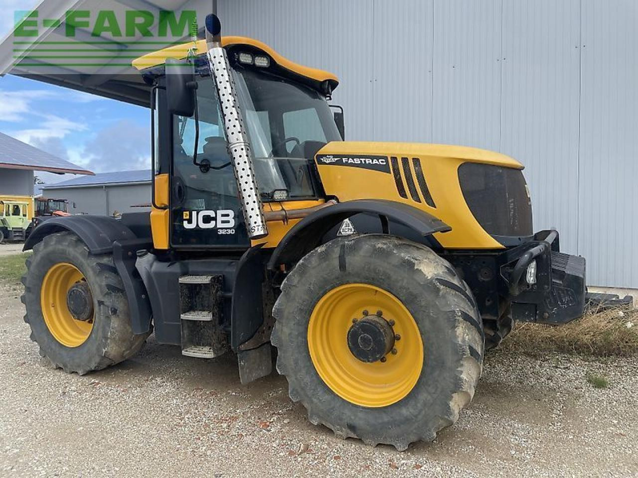 JCB fastrac 3230 - Tracteur agricole: photos 1 JCB fastrac 3230 - Tracteur agricole: photos 1