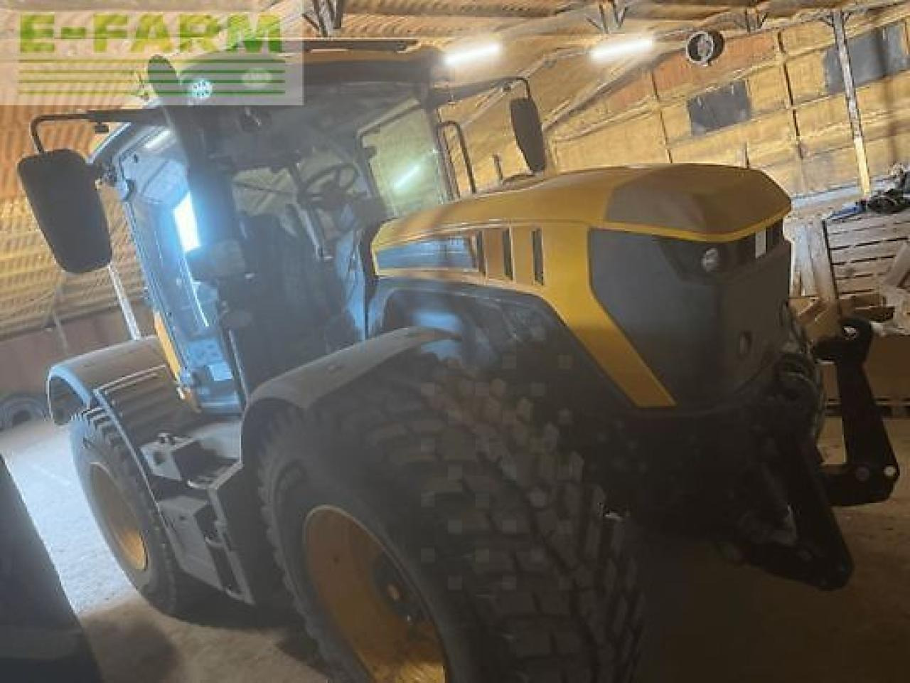 Tracteur agricole JCB fastrac 4220: photos 13