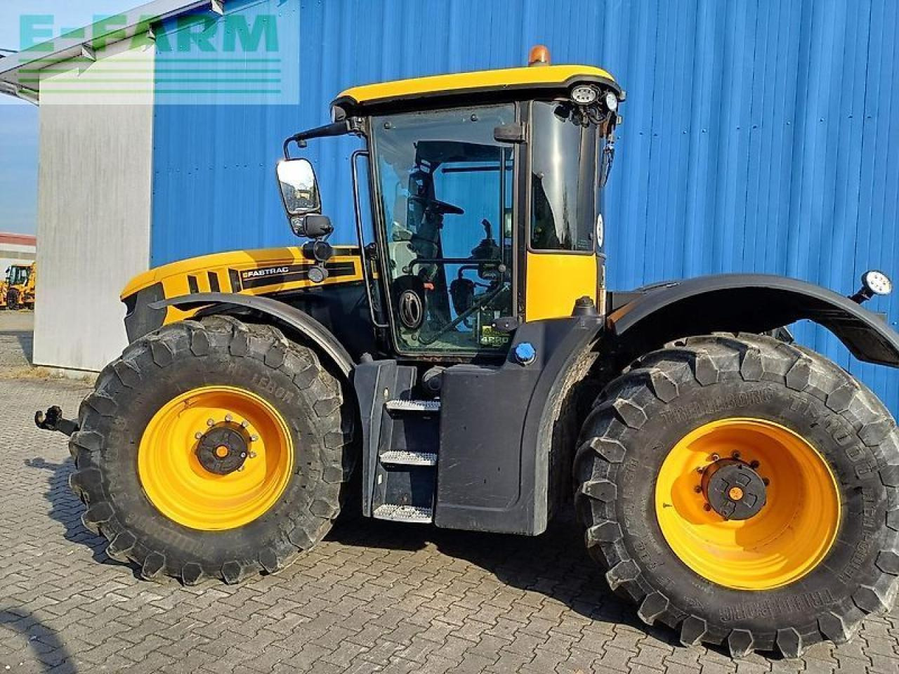 JCB fastrac 4220 - Tracteur agricole: photos 3 JCB fastrac 4220 - Tracteur agricole: photos 3