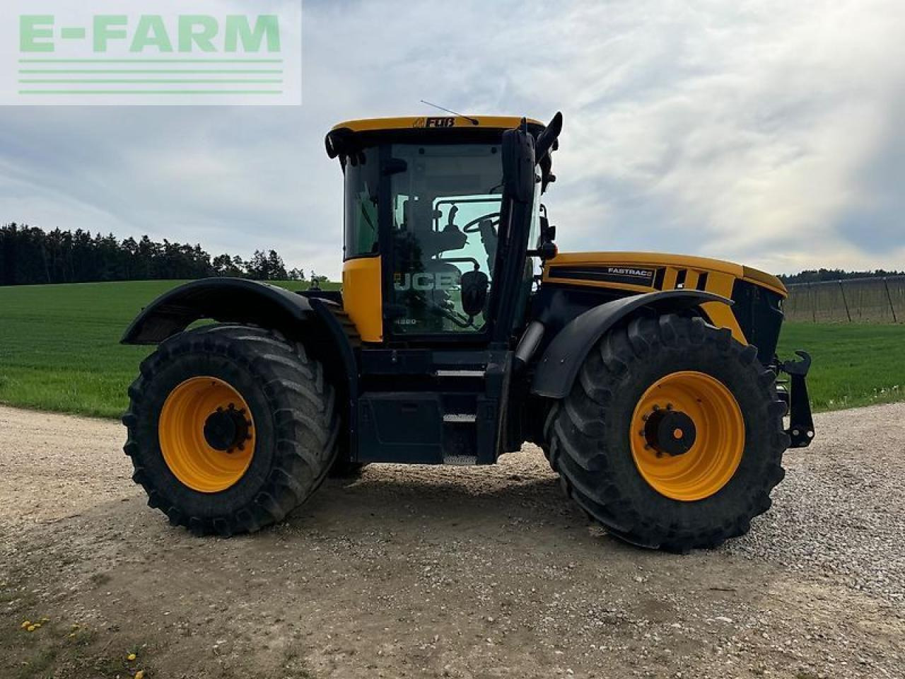 JCB fastrac 4220 - Tracteur agricole: photos 4 JCB fastrac 4220 - Tracteur agricole: photos 4
