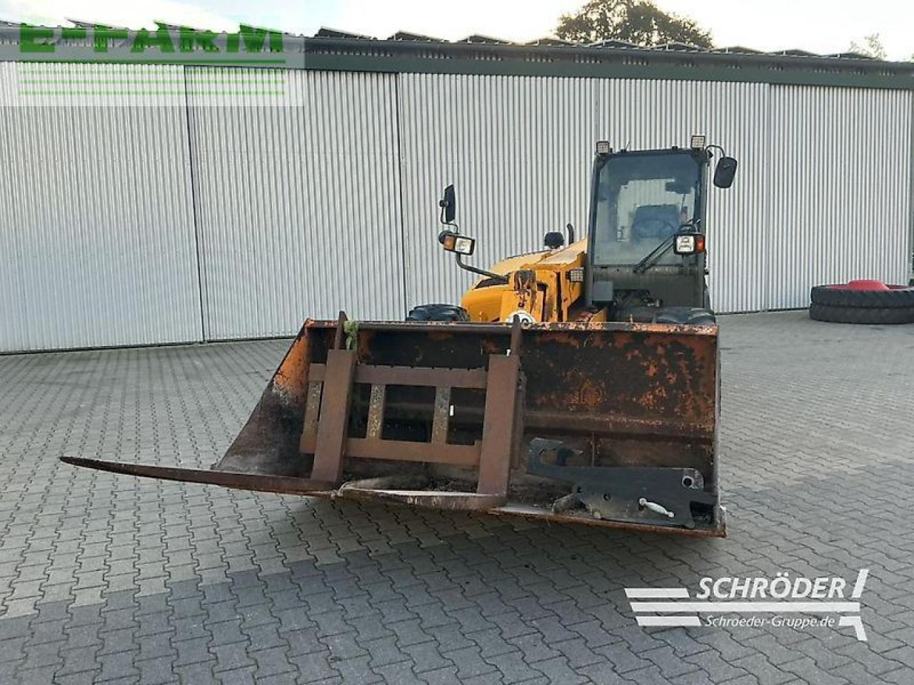 JCB slp 530-70 + palettengabel & schaufel - Chariot télescopique: photos 2 JCB slp 530-70 + palettengabel & schaufel - Chariot télescopique: photos 2