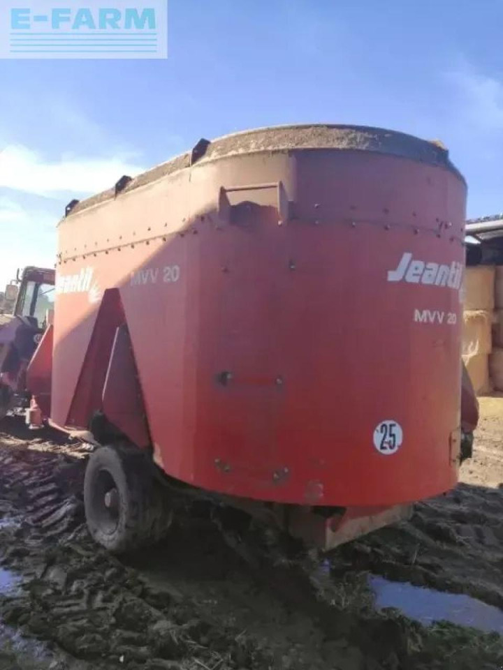 Jeantil mvv20 - Matériel d'élevage: photos 3 Jeantil mvv20 - Matériel d'élevage: photos 3