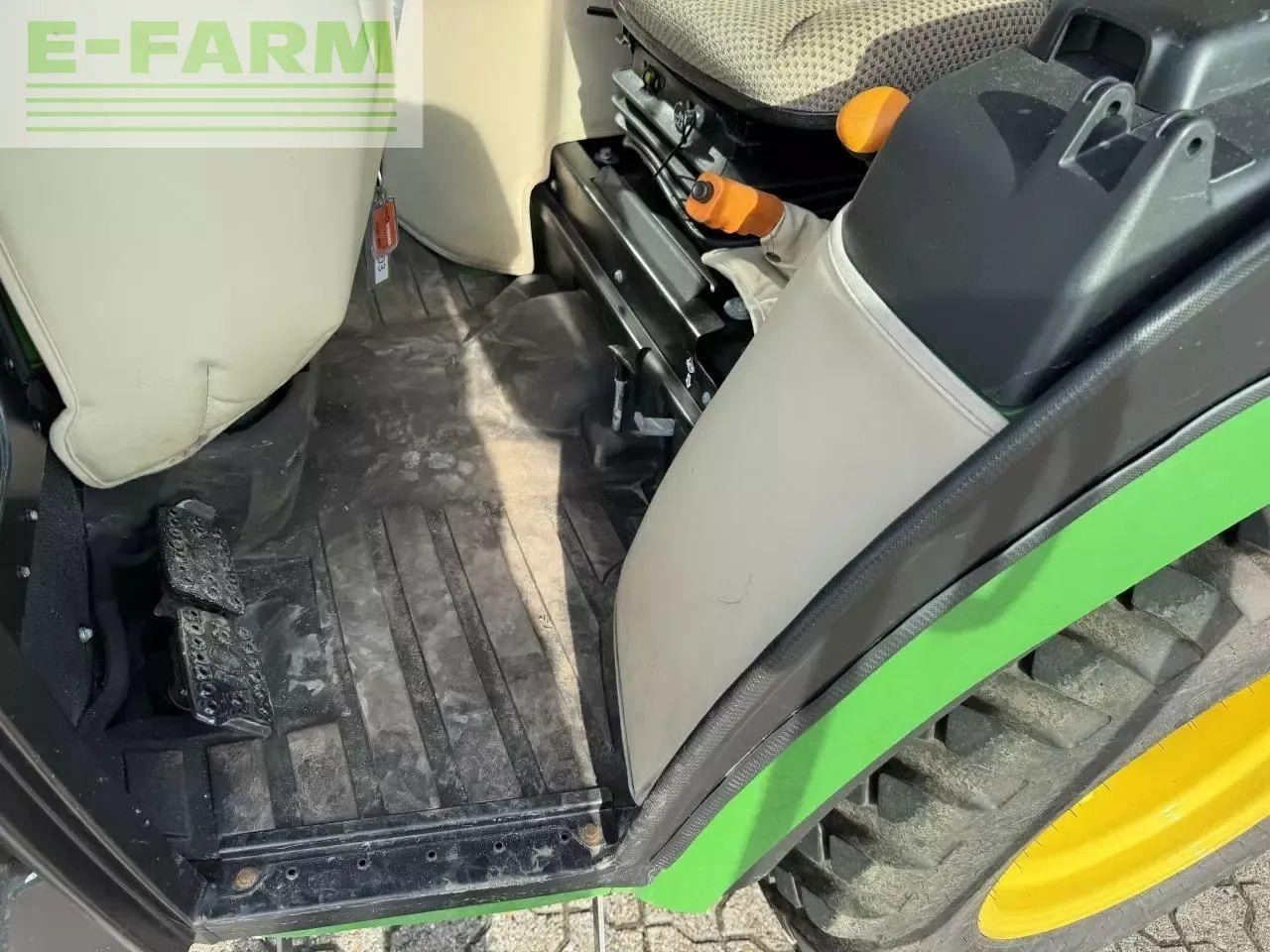 John Deere 2038r - Tracteur agricole: photos 3 John Deere 2038r - Tracteur agricole: photos 3