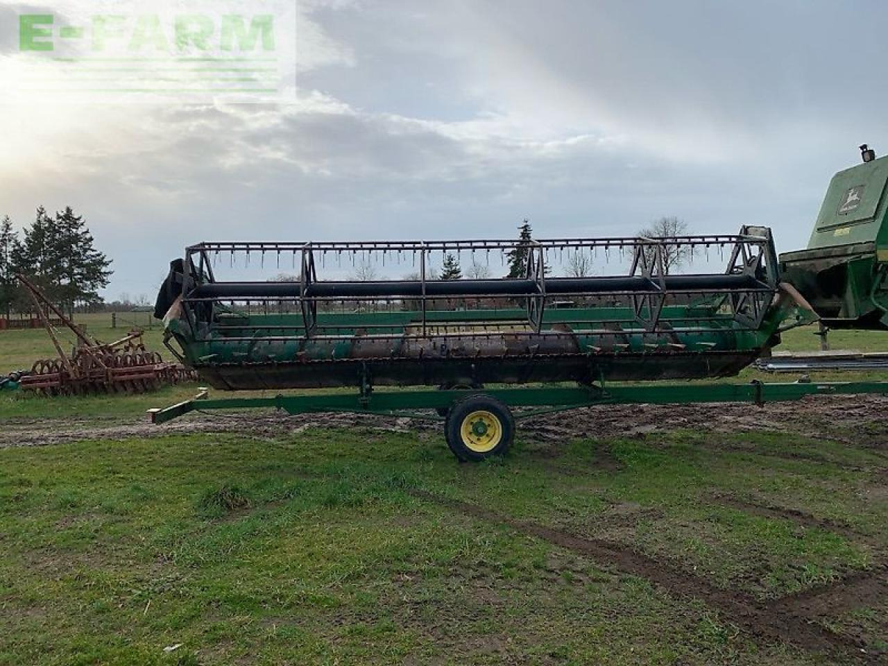 John Deere 2254 - Moissonneuse-batteuse: photos 3 John Deere 2254 - Moissonneuse-batteuse: photos 3