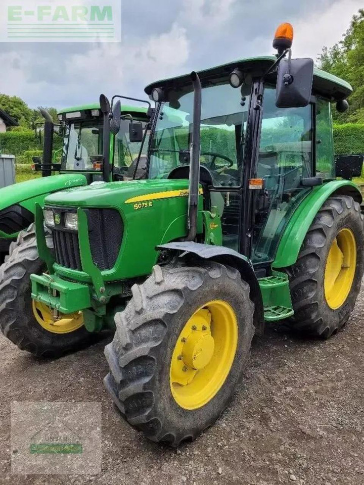 John Deere 5075 e - Tracteur agricole: photos 1 John Deere 5075 e - Tracteur agricole: photos 1