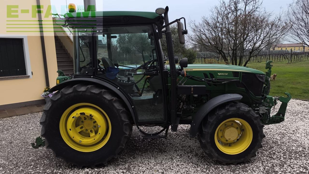 John Deere 5100 gf - Tracteur agricole: photos 1 John Deere 5100 gf - Tracteur agricole: photos 1