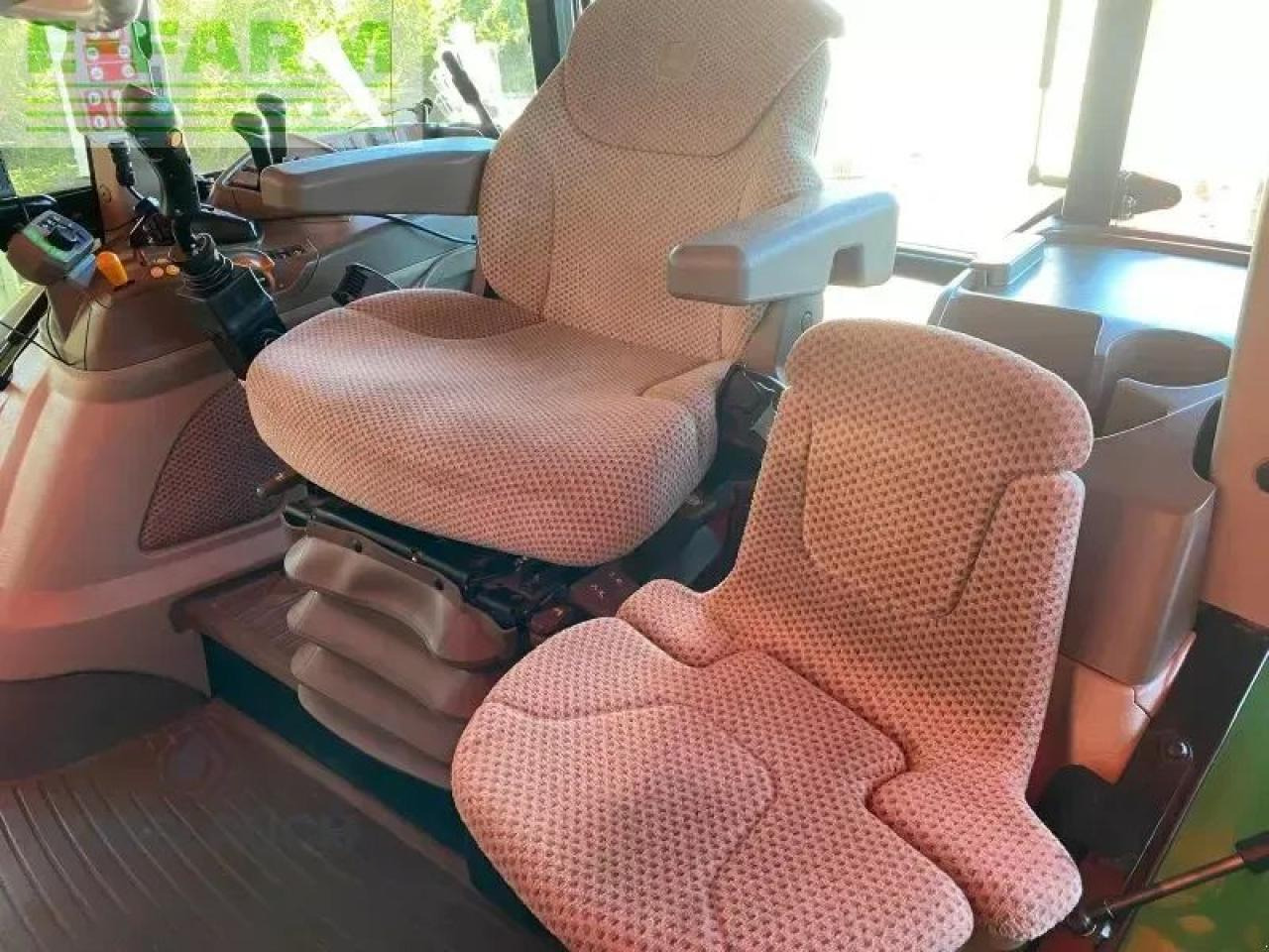 John Deere 5100r - Tracteur agricole: photos 4 John Deere 5100r - Tracteur agricole: photos 4