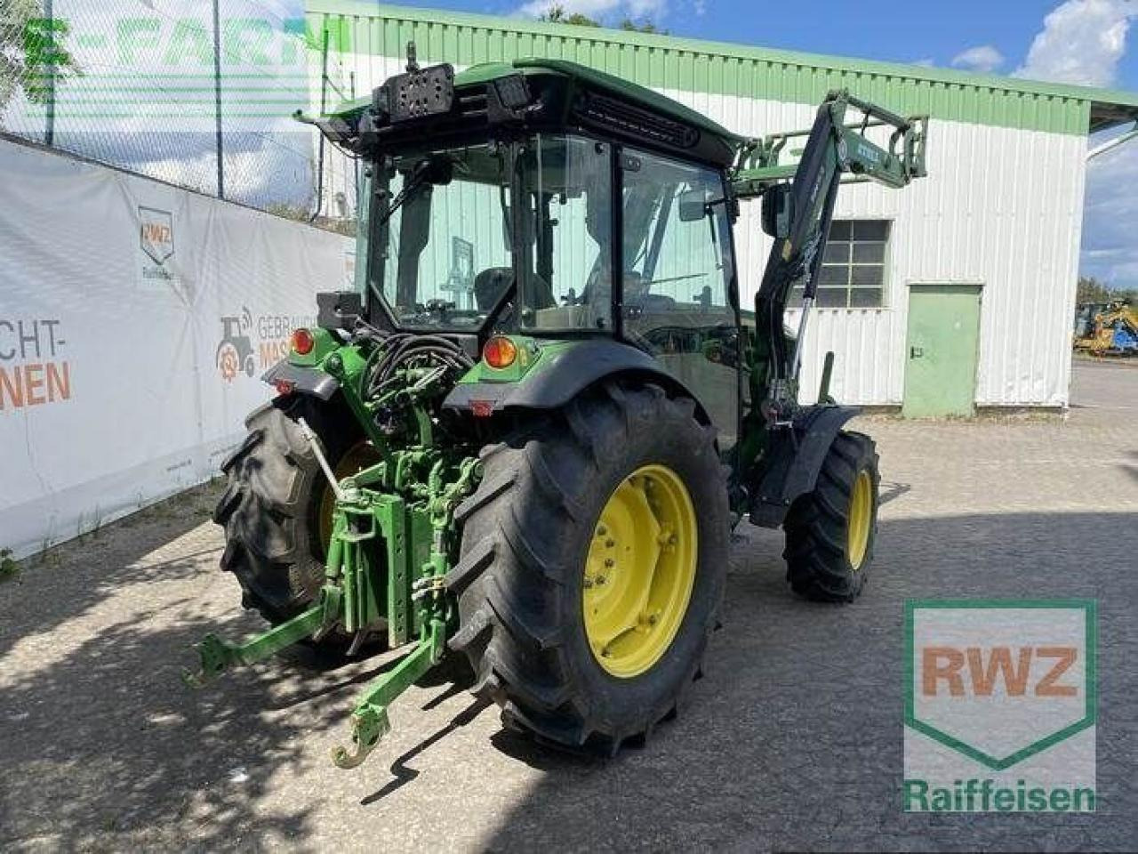 John Deere 5105 gf - Tracteur agricole: photos 2 John Deere 5105 gf - Tracteur agricole: photos 2