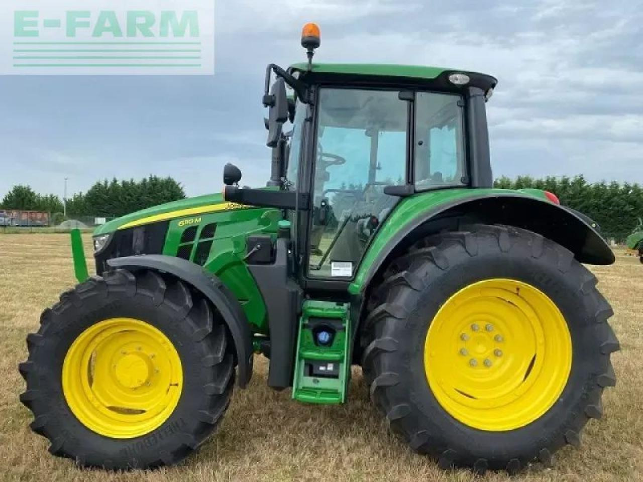 John Deere 6110m - Tracteur agricole: photos 2 John Deere 6110m - Tracteur agricole: photos 2