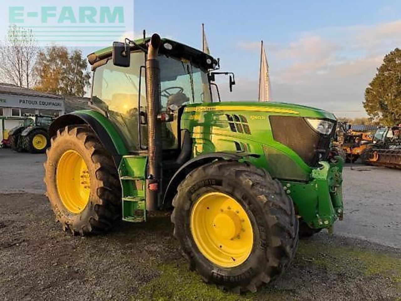 John Deere 6140r - Tracteur agricole: photos 3 John Deere 6140r - Tracteur agricole: photos 3