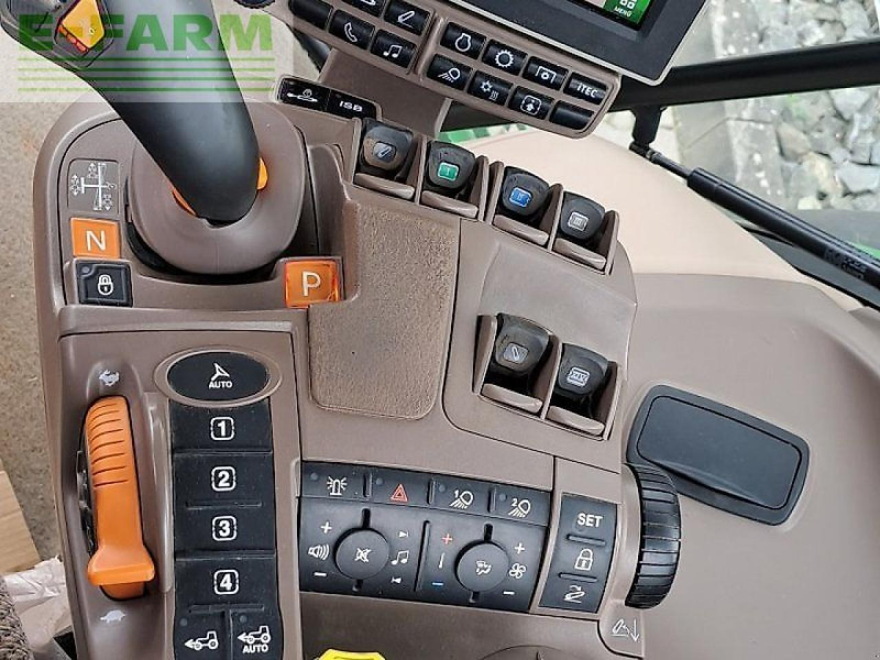 John Deere 6145r - Tracteur agricole: photos 2 John Deere 6145r - Tracteur agricole: photos 2