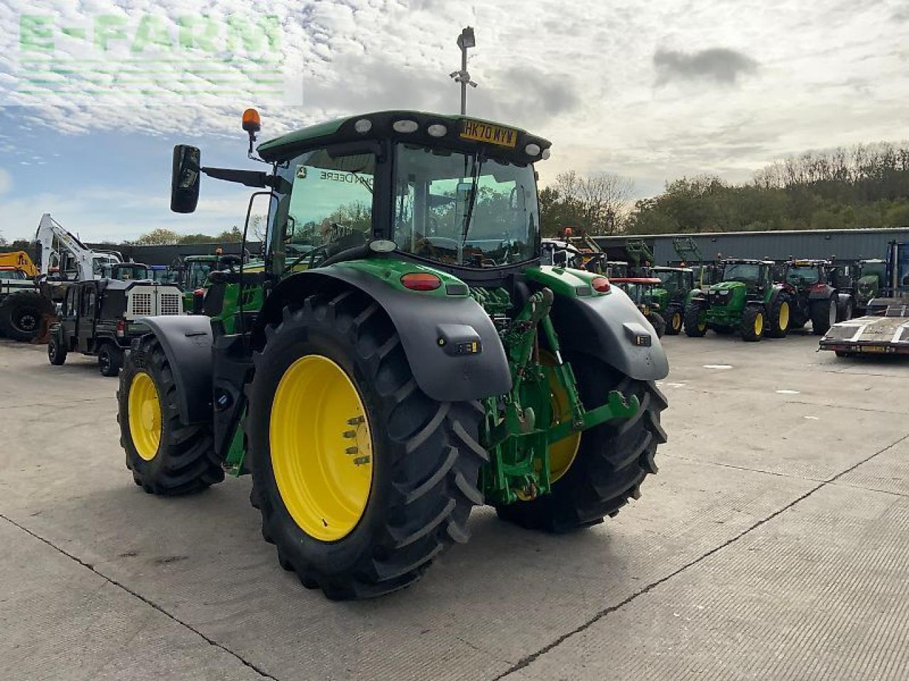 John Deere 6155r premium edition tractor (st24649) - Tracteur agricole: photos 5 John Deere 6155r premium edition tractor (st24649) - Tracteur agricole: photos 5