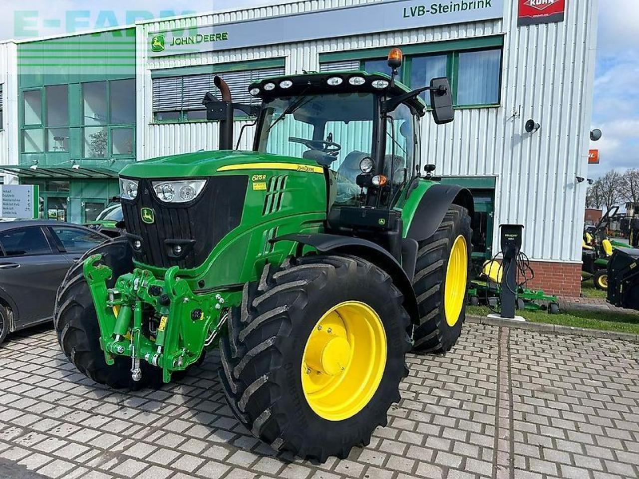 John Deere 6215r - Tracteur agricole: photos 1 John Deere 6215r - Tracteur agricole: photos 1