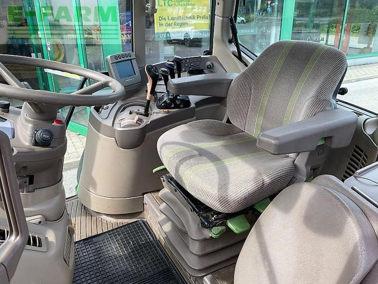 John Deere 6230 premium - Tracteur agricole: photos 5 John Deere 6230 premium - Tracteur agricole: photos 5