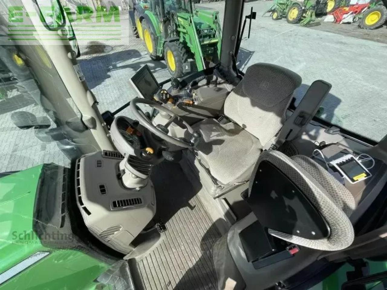 Tracteur agricole John Deere 6250r: photos 12
