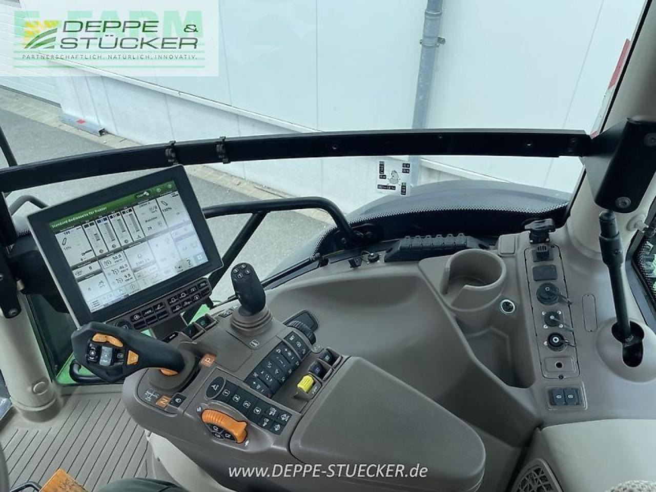 Tracteur agricole John Deere 6250r: photos 6