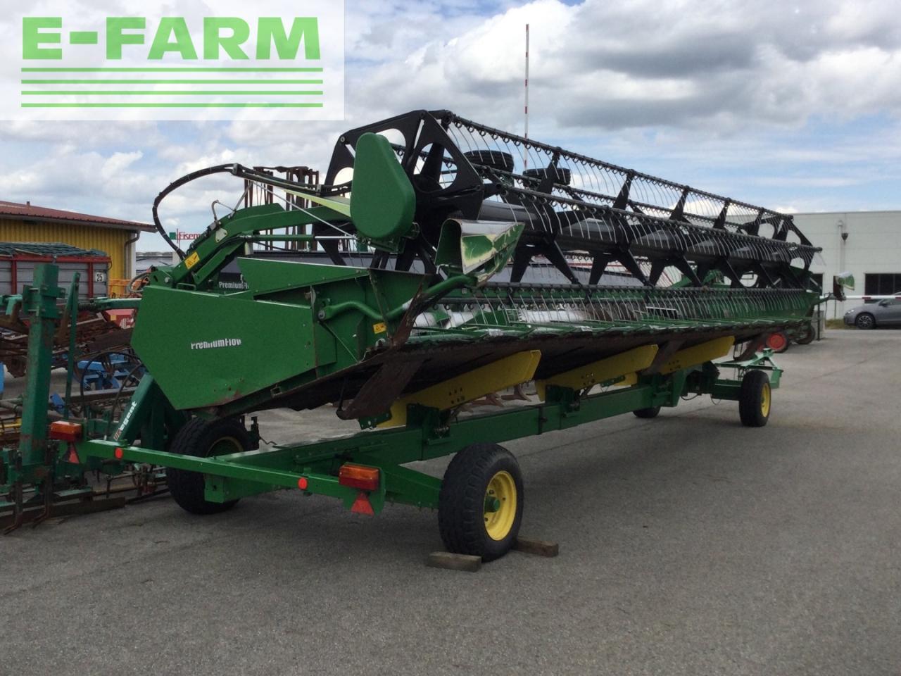 John Deere 630 Premium Flow - Moissoneuse: photos 4 John Deere 630 Premium Flow - Moissoneuse: photos 4