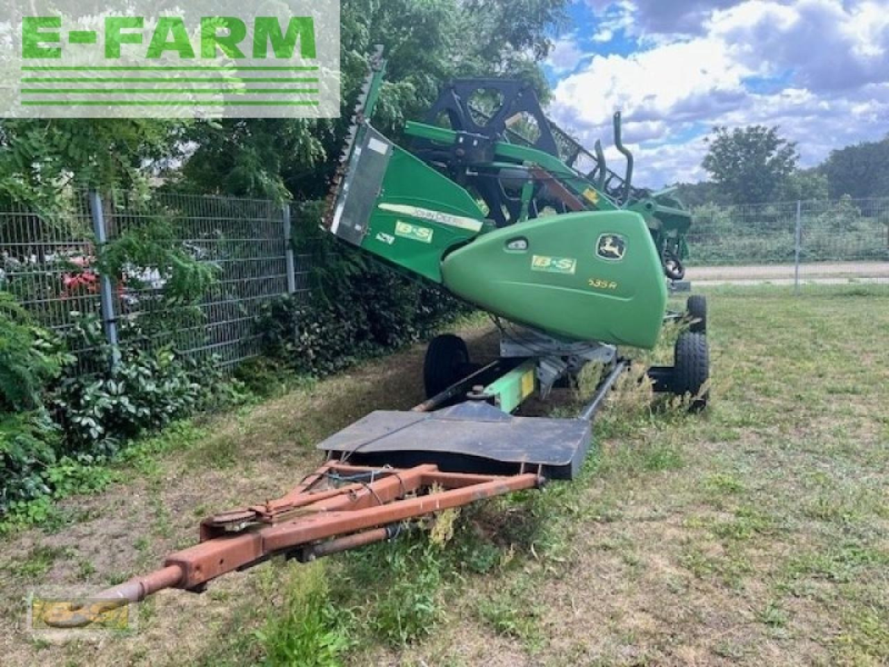 John Deere 635r inkl. rapsvorsatz und wagen - Moissoneuse: photos 1 John Deere 635r inkl. rapsvorsatz und wagen - Moissoneuse: photos 1